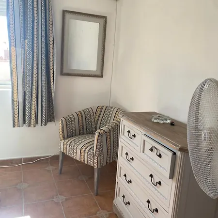 Cozy Torremolinos, Double With Air-conditioning, Pool And Parking