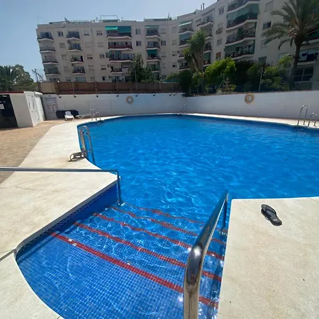 Cozy Torremolinos, Double With Air-conditioning, Pool And Parking Séjour chez l'habitant Torremolinos